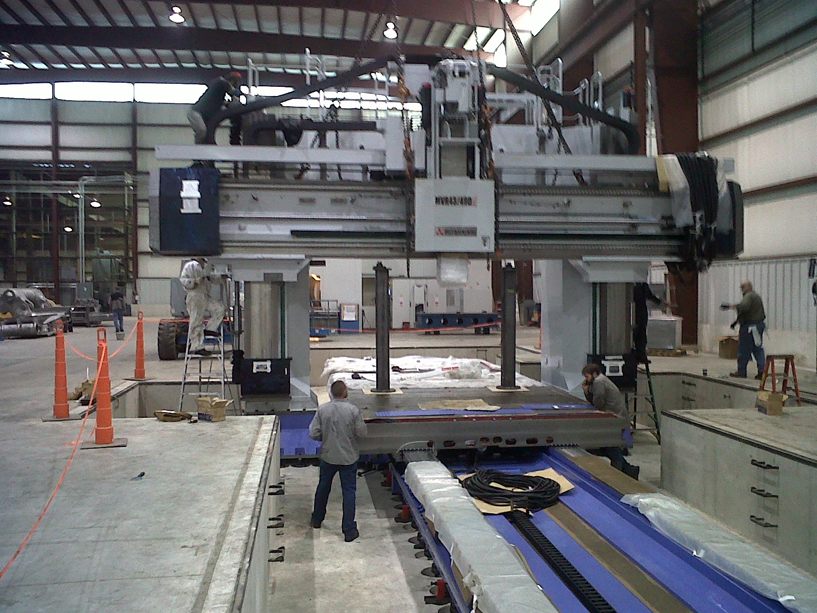 Cast vs. Fabricated Machine Tool Structure Design Impact on Supply Chain Design, Picture 1 – Large Machine Tool Structure – Cast Iron